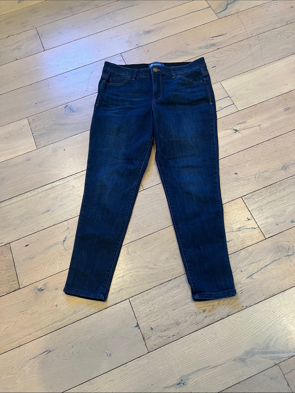 Democracy Women's Skinny Jeans in Dark Indigo